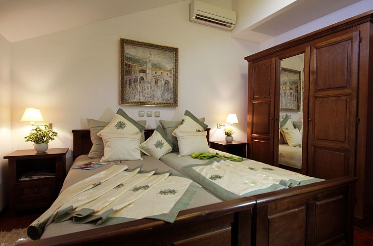 Appartement Exklusive Wohnung in Bol mit privatem Parkplatz