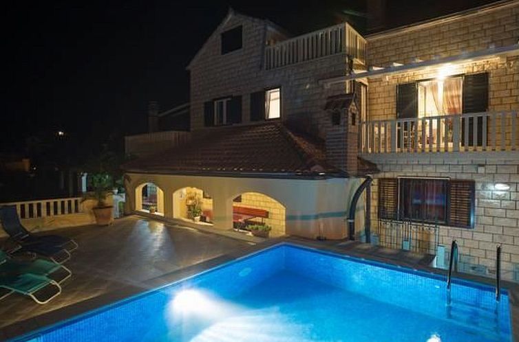 Vakantiehuis Ferienvilla in ruhiger Lage mit Pool