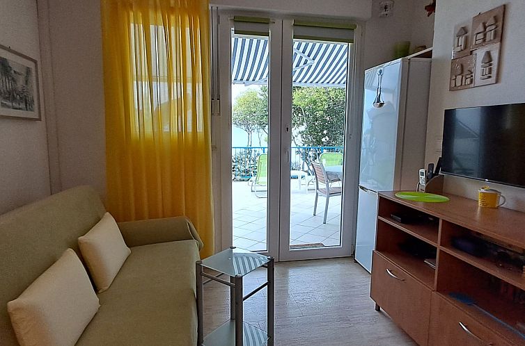 Appartement Strandnahe Ferienwohnung mit großer Terrasse