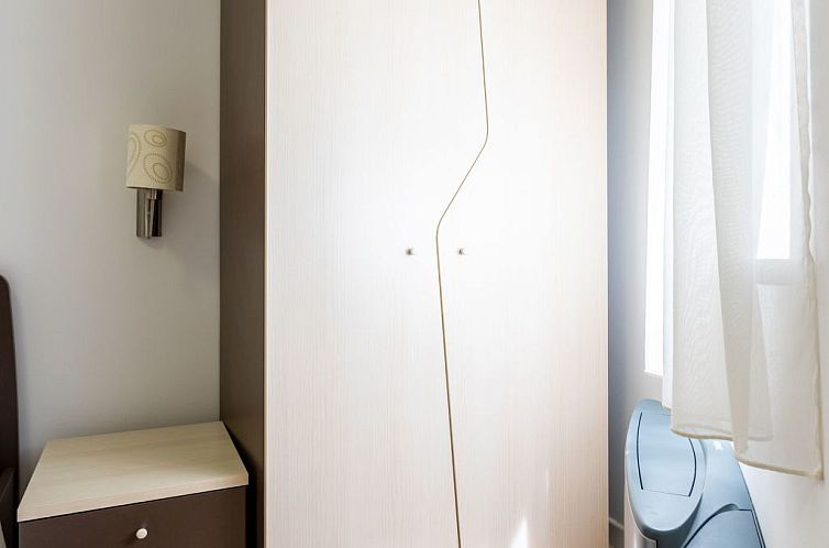 Appartement Große Ferienwohnung mit Pool, Garten und Terras