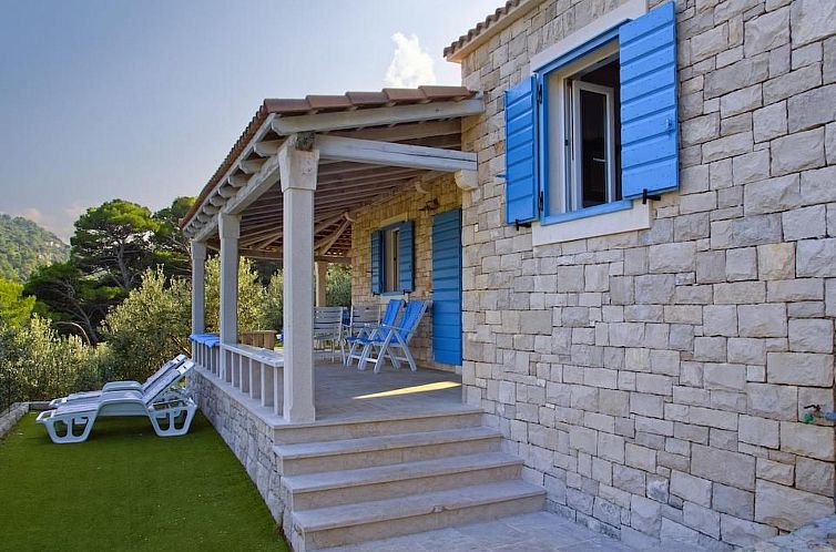 Vakantiehuis Romantisches traditionelles Natursteinhaus in e