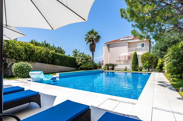 Appartement Helle Studio-Ferienwohnung mit Sonnenbalkon