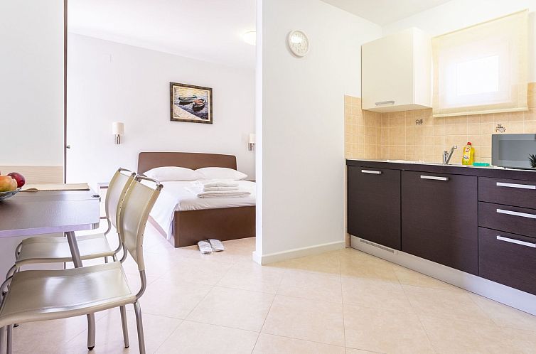 Appartement Helle Studio-Ferienwohnung mit Sonnenbalkon