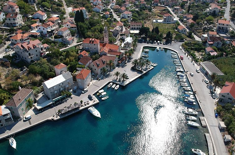 Appartement Geräumige Wohnung mit Meerblick vom Sonnenbalko