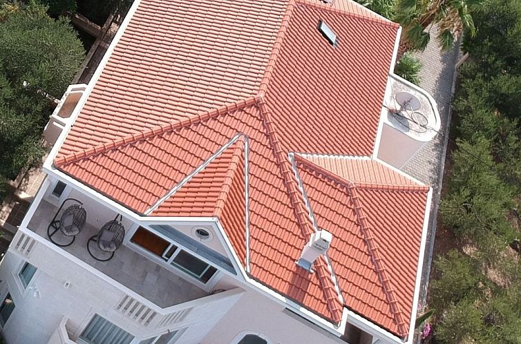 Appartement Geräumige Wohnung mit Meerblick vom Sonnenbalko