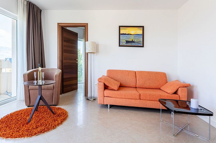 Appartement Geräumige Wohnung mit Meerblick vom Sonnenbalko