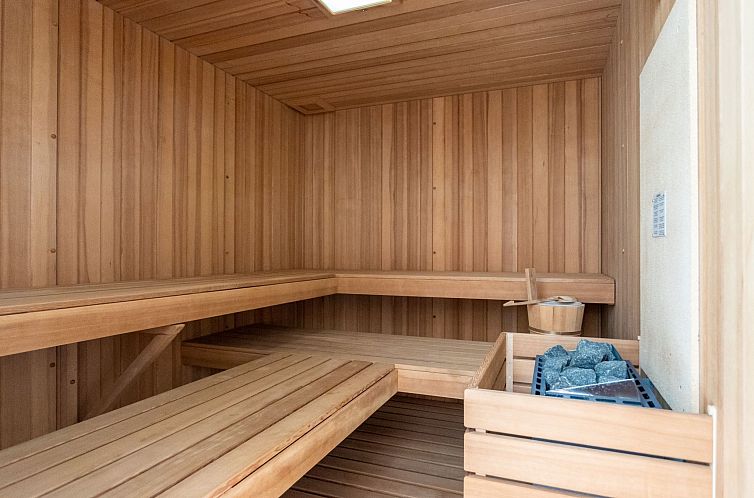 Appartement Luxuriöse Ferienwohnung mit Poolblick