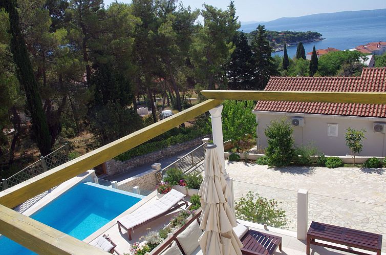 Vakantiehuis Schönes Ferienhaus mit privatem Pool