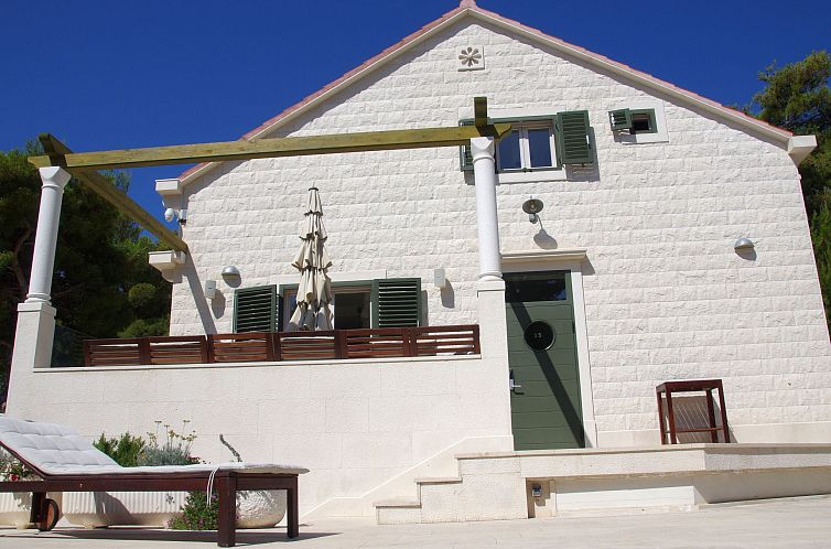 Vakantiehuis Schönes Ferienhaus mit privatem Pool