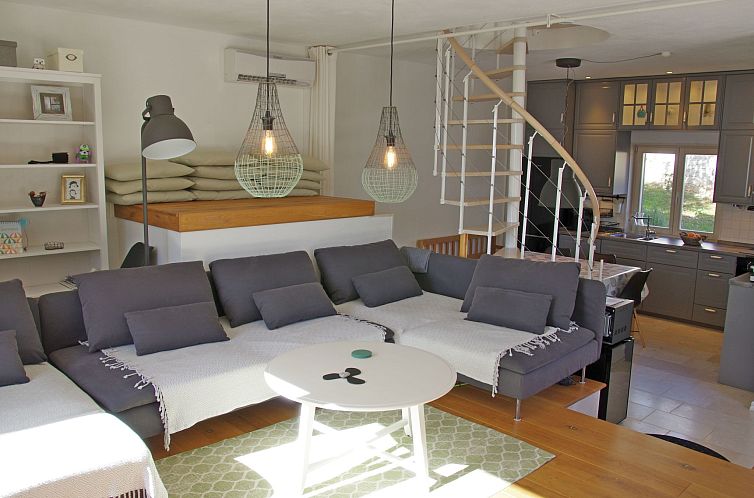 Vakantiehuis Schönes Ferienhaus mit privatem Pool