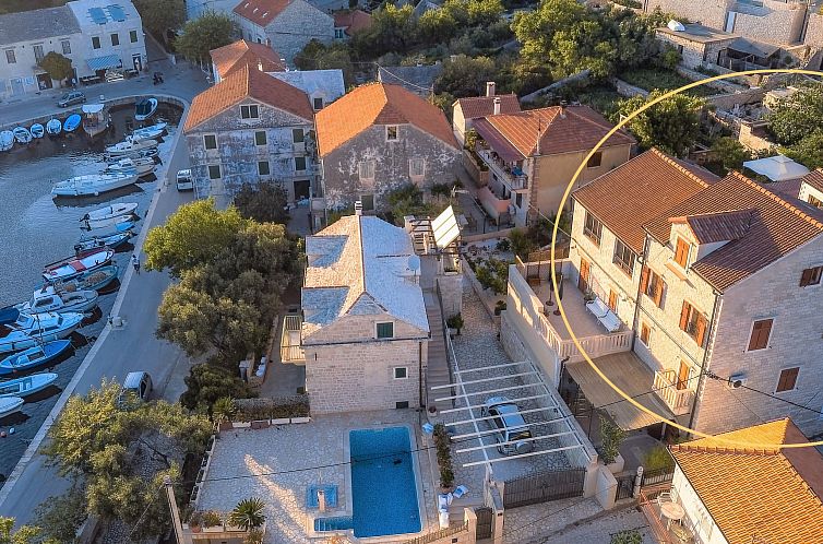Vakantiehuis Ferienvilla "Laurus" mit Blick auf das Wasser