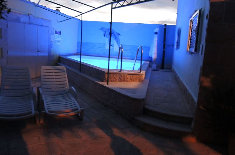 Vakantiehuis Gesamtes Ferienhaus in Sumartin mit Privatem Po
