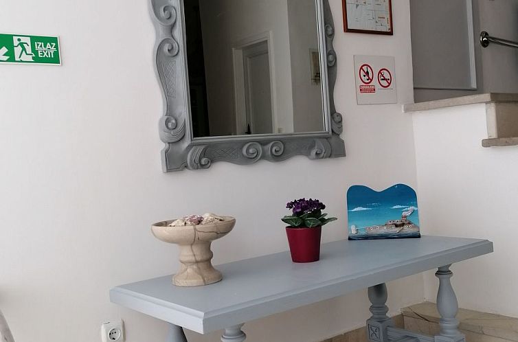 Vakantiehuis Gesamtes Ferienhaus in Sumartin mit Privatem Po