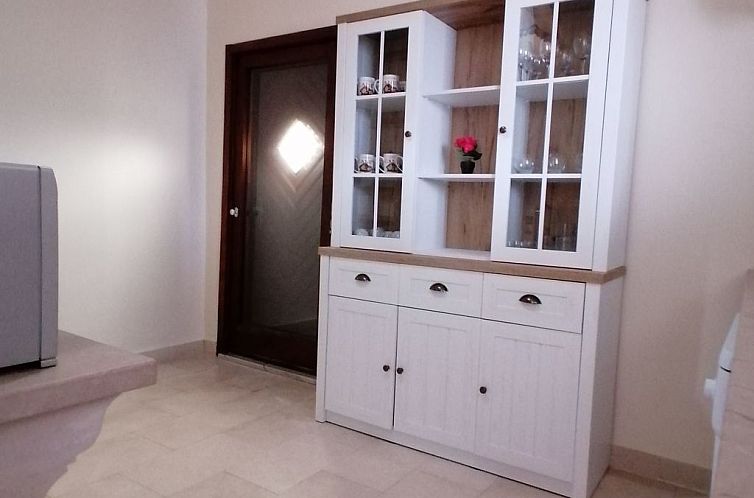 Vakantiehuis Gesamtes Ferienhaus in Sumartin mit Privatem Po