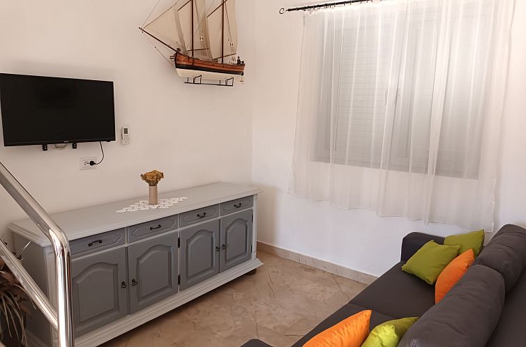 Vakantiehuis Gesamtes Ferienhaus in Sumartin mit Privatem Po