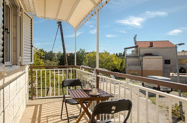 Appartement Unabhaengige Ferienwohnung in Sumartin mit Grill