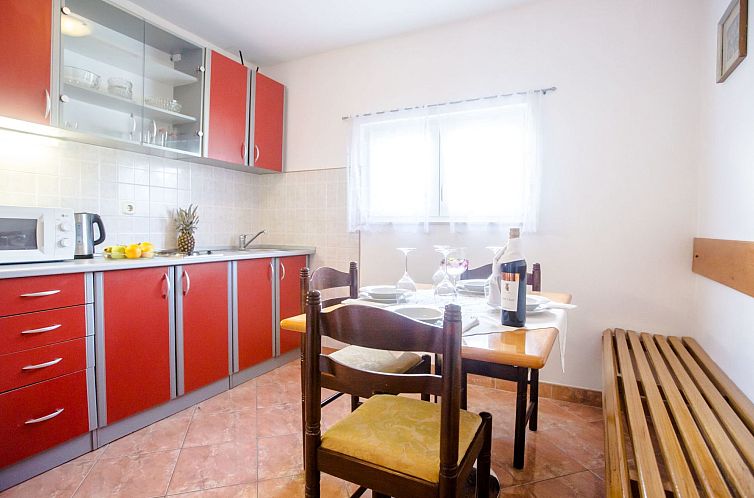 Appartement Unabhaengige Ferienwohnung in Sumartin mit Grill