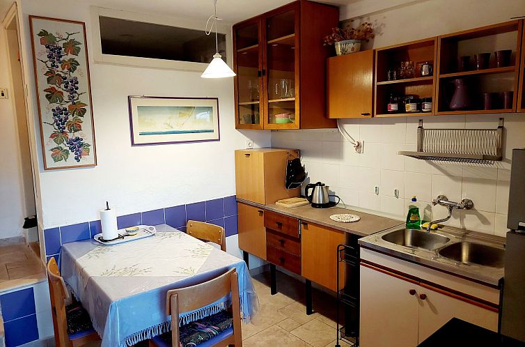 Appartement Wohnung in Zavala mit schönem Garten