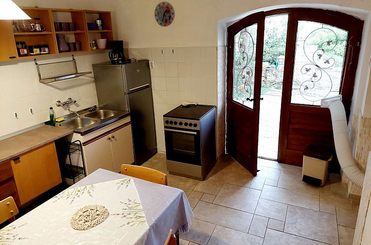 Appartement Wohnung in Zavala mit schönem Garten