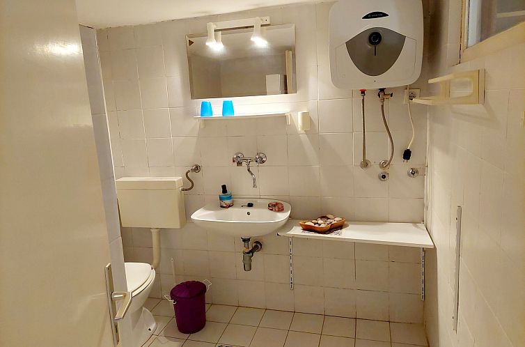 Appartement Wohnung in Zavala mit schönem Garten