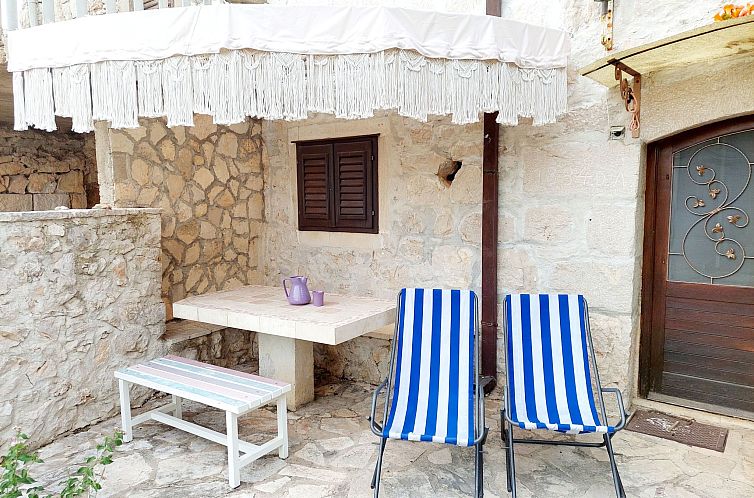 Appartement Wohnung in Zavala mit schönem Garten