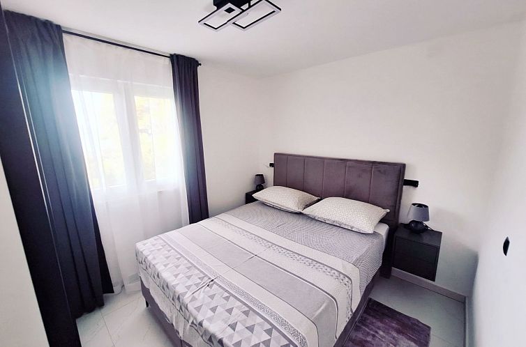 Guest house 10316807 - Apartment Dalmatia - Appartement 50 Meter vom Strand entfernt