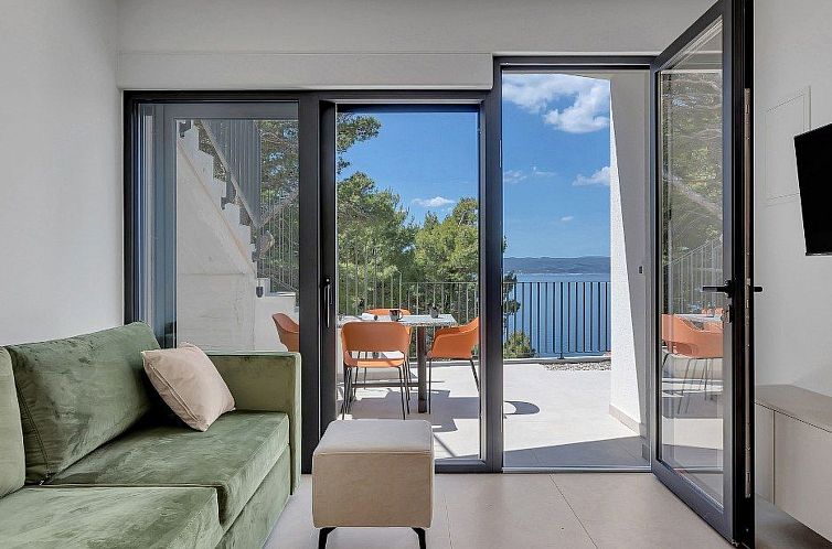 Guest house 10317005 - Apartment Dalmatia - Appartement Villa LiTo - Apartman 2. with balcony and seavie