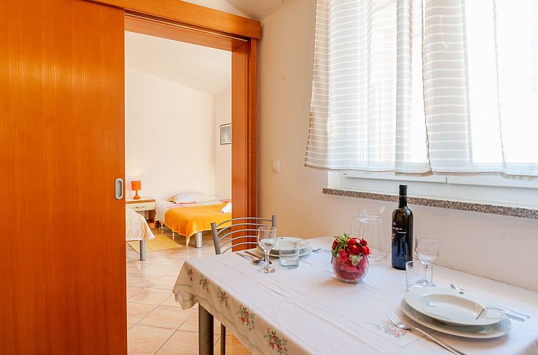 Appartement Wohnung für zwei Personen im zweiten Stock