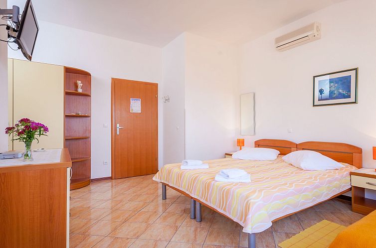 Appartement Wohnung für zwei Personen im zweiten Stock