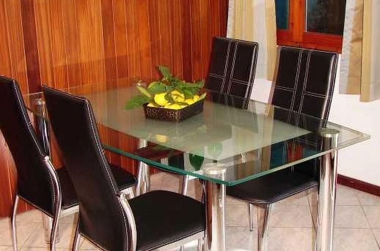 Appartement mit Terrasse für vier Personen