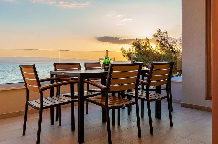 Appartement Stilvolle Wohnung in Brela mit Sonnenbalkon