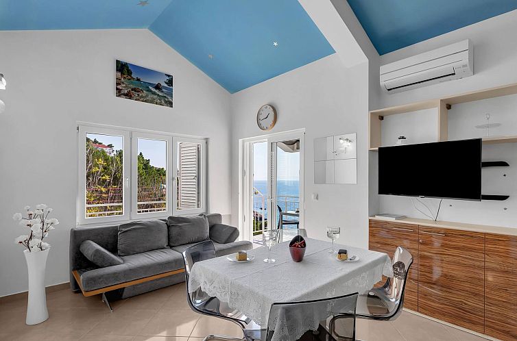 Guest house 10317035 - Apartment Dalmatia - Appartement Pine Canopy Studio Apartment mit Meerblick A11