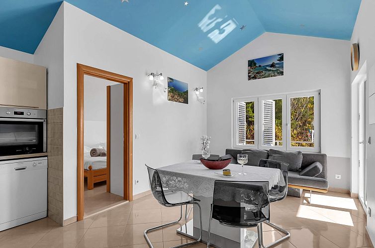 Appartement Pine Canopy Studio Apartment mit Meerblick A11