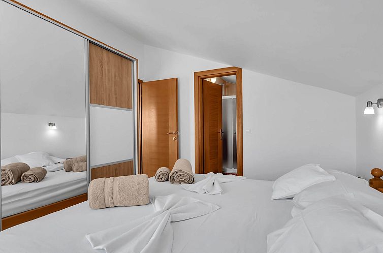 Appartement Pine Canopy Studio Apartment mit Meerblick A11