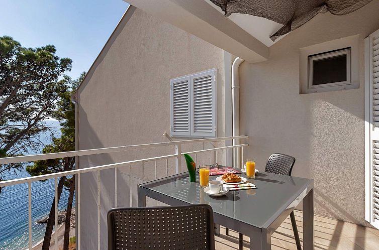 Appartement Pine Canopy Studio Apartment mit Meerblick A11
