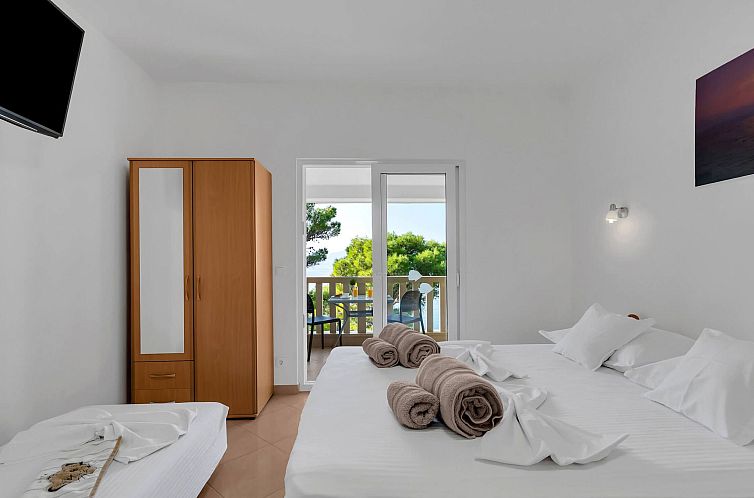 Appartement Pine Canopy Studio mit Balkon und Meerblick A1