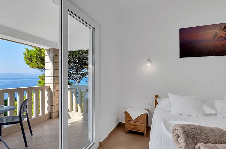 Appartement Pine Canopy Studio mit Balkon und Meerblick A1