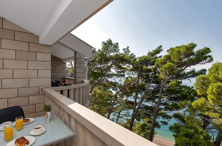 Appartement Pine Canopy Studio mit Balkon und Meerblick A1
