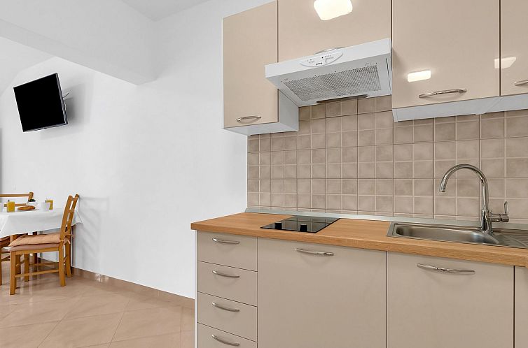 Appartement Pine Canopy Family Studio mit Meerblick A2