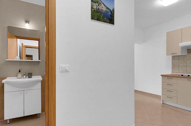 Appartement Pine Canopy Family Studio mit Meerblick A2