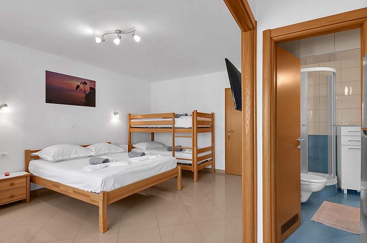 Appartement Pine Canopy Studio Apartment mit Meerblick A13