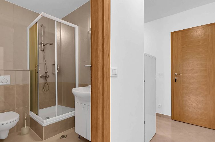 Appartement Pine Canopy Family Studio mit Balkon und Meerbli