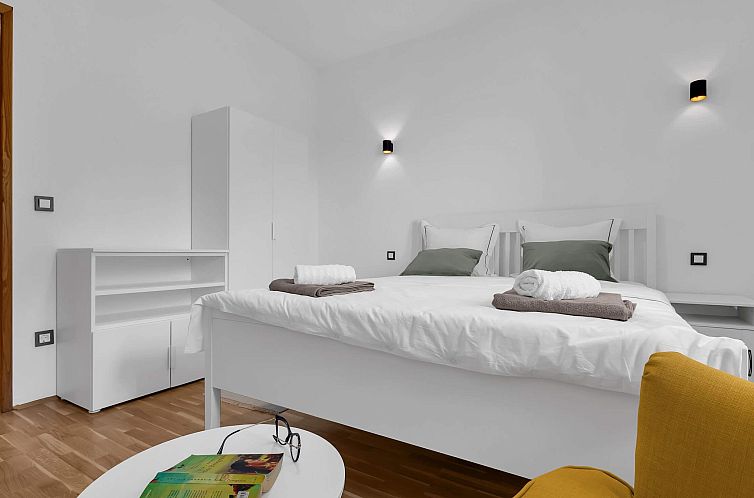 Appartement Pine Canopy Zwei-Zimmer-Wohnung A8