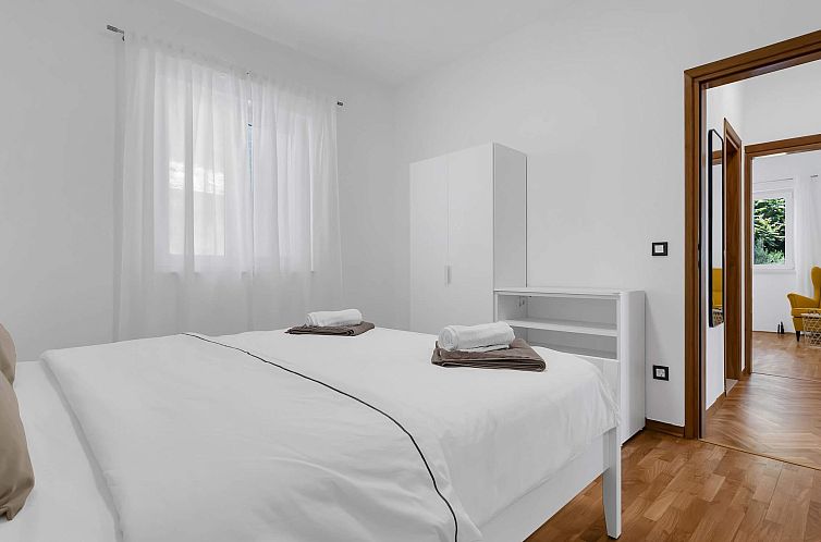 Appartement Pine Canopy Zwei-Zimmer-Wohnung A8