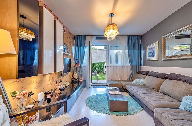 Guest house 1031709 - Apartment Dalmatia - Appartement Nataša