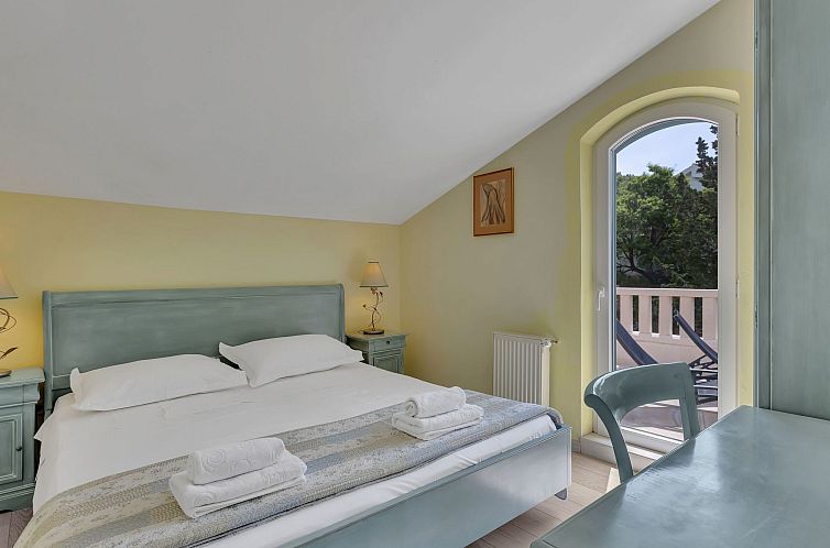 Appartement Villa Margitta mit Pool, Tennisplatz und Meerbli