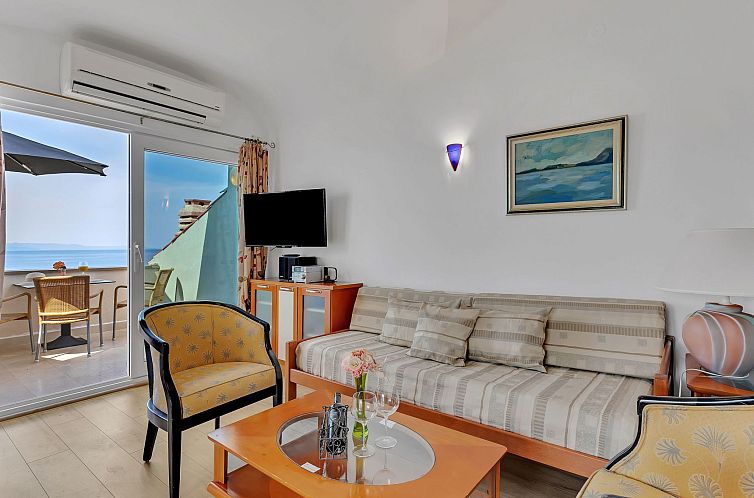 Appartement Villa Margitta mit Pool, Tennisplatz und Meerbli