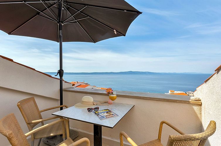 Appartement Villa Margitta mit Pool, Tennisplatz und Meerbli