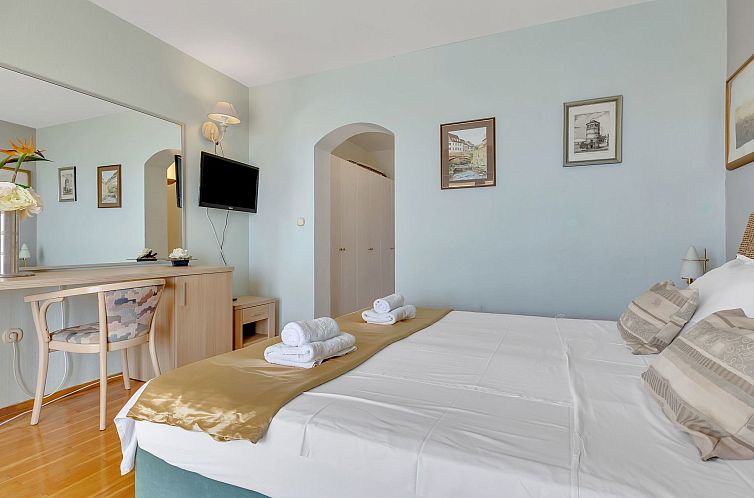 Appartement Tolle Wohnung in Drašnice mit Schönem Garten