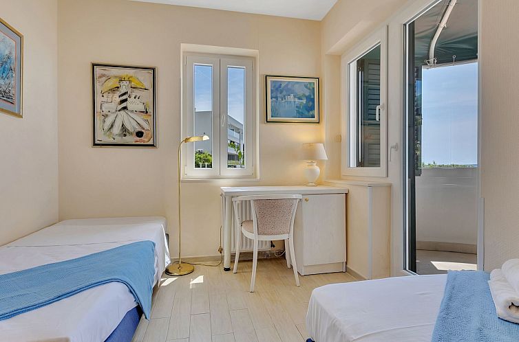 Appartement Tolle Wohnung in Drašnice mit Schönem Garten